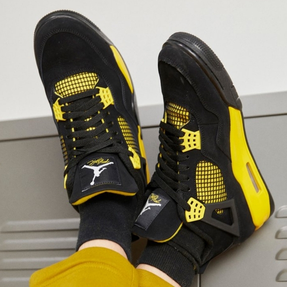 JORDAN | air jordan 4 retro "thunder" sneakers - Picture 2 of 14